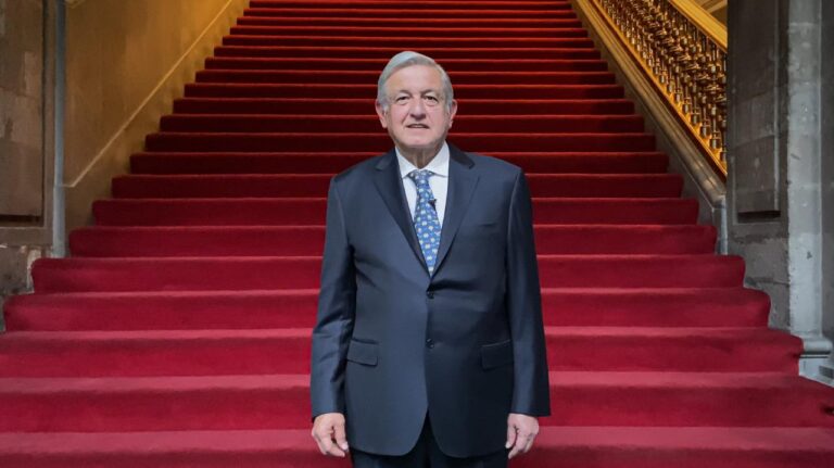 AMLO-VENCE-AL-COVID-19