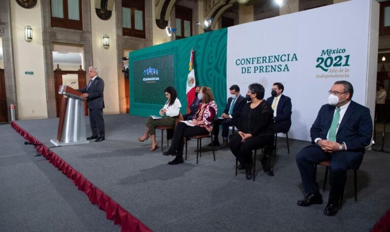 Lopez-Obrador-celebra-modificaciones-a-la-Ley-Federal-del-Trabajo-sobre-subcontratacion-es-justicia-laboral-y-fin-a-los-abusos-a-trabajadores-afirma