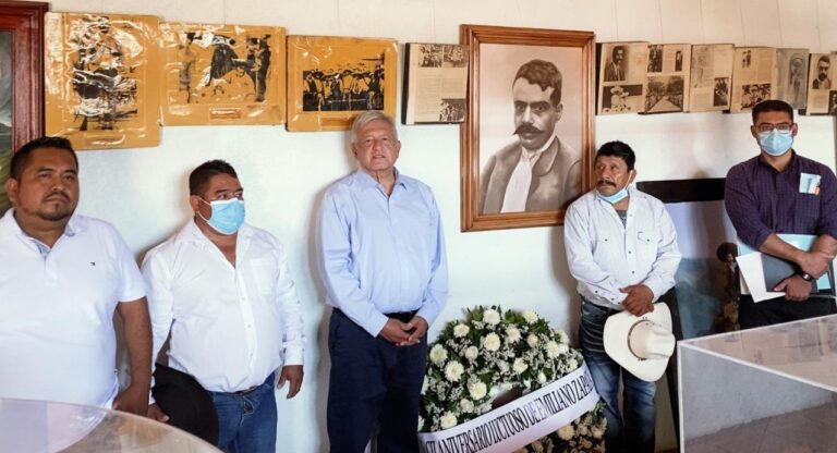 Lopez-Obrador-recuerda-a-Emiliano-Zapata-en-su-102-aniversario-luctuoso