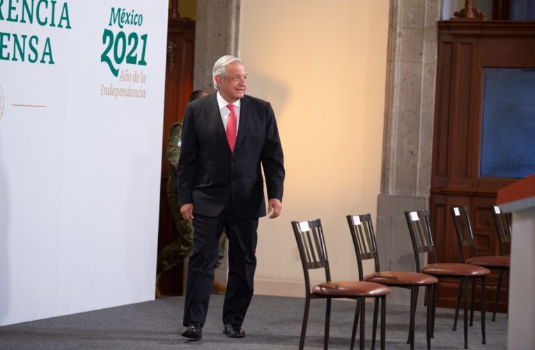 Anuncio-AMLO-la-expropiacion-de-terrenos-para-construir-el-aeropuerto-de-Santa-Lucia