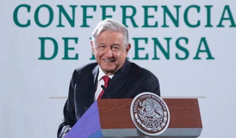Inicia-vacunacion-a-poblacion-de-18-a-40-anos-de-Baja-California-anuncia-Lopez-Obrador