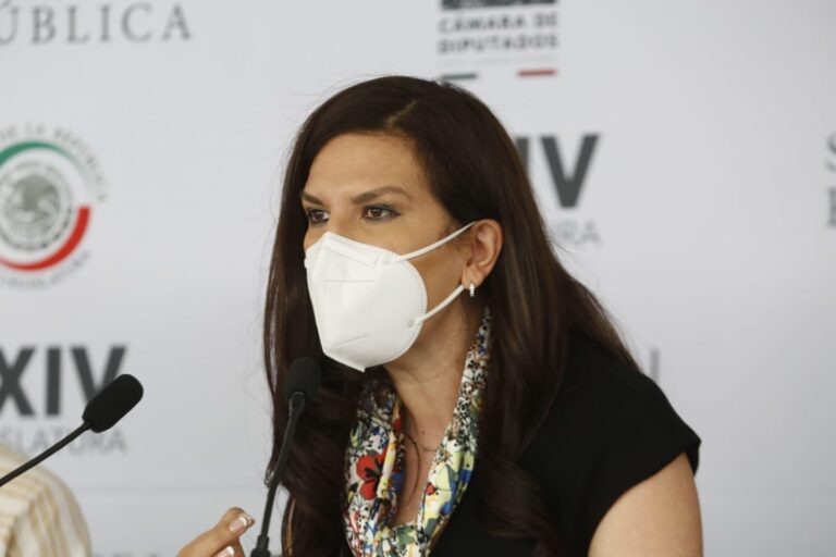 Kenia-Lopez-Rabadan-PAN-Conferencias-anti-4t-AMLO
