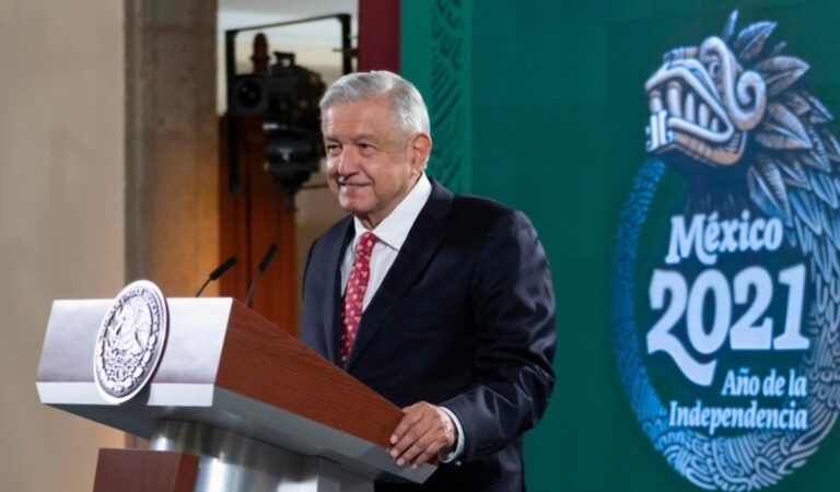 Gobierno-federal-atiende-impacto-de-explosion-de-ducto-en-Golfo-de-Mexico-Lopez-Obrador