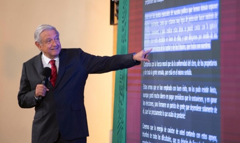 Lopez-Obrador-llama-a-ejercer-periodismo-con-etica-noticias-falsas-seran-desmentidas-afirma