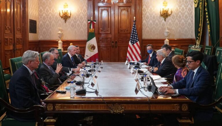 Lopez-Obrador-se-reune-con-legisladores-estadounidenses-en-Palacio-Nacional