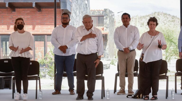 Lucha-contra-la-corrupcion-permite-construccion-de-Universidades-para-el-Bienestar-en-el-pais-AMLO