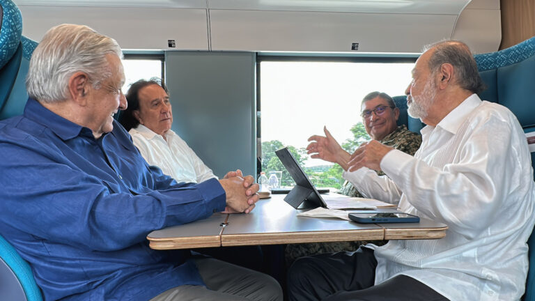 2023-10-08-Presidente-AMLO-Tren-Maya