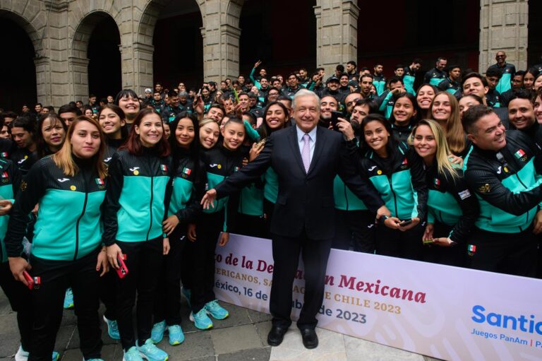 2023-10-16-Abanderamiento-de-la-Delegación-Mexicana-15