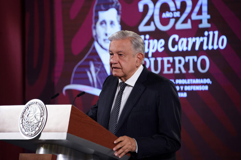2024-05-15-Conferencia-de-prensa-matutina-Palacio-Nacional-Foto-05